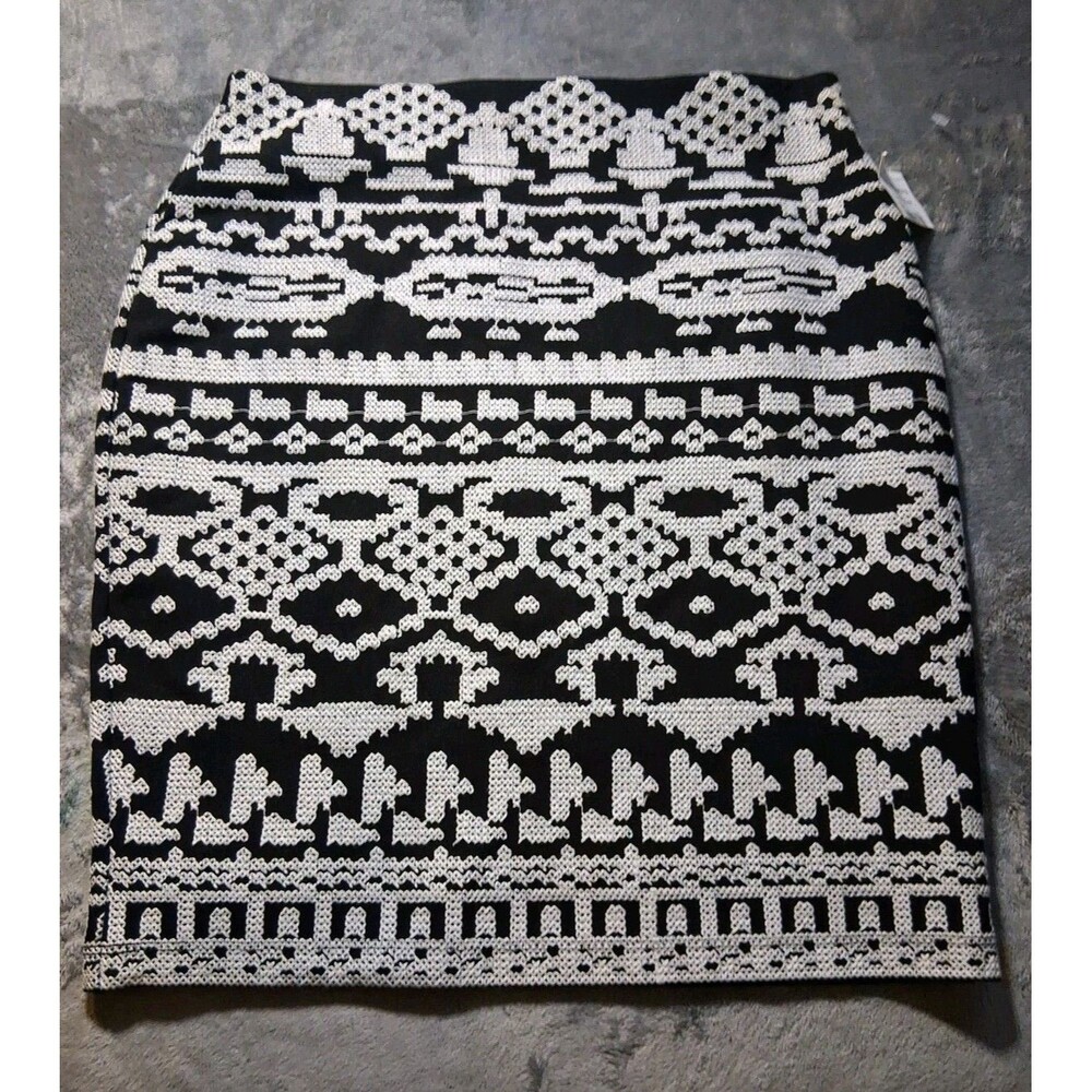 XOXO Womens Black White Sewn Tribal Print Pencil Bodycon Mini Skirt‎ Size S